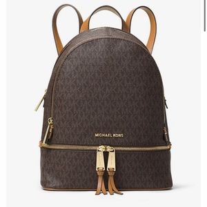 FINAL SALE❤️Michael Kors Rhea Medium Logo Backpack